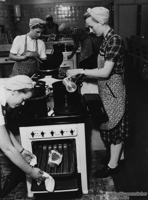 Prospective Housewives in a Cooking Class at the Hamburg Electrical Works (1951)